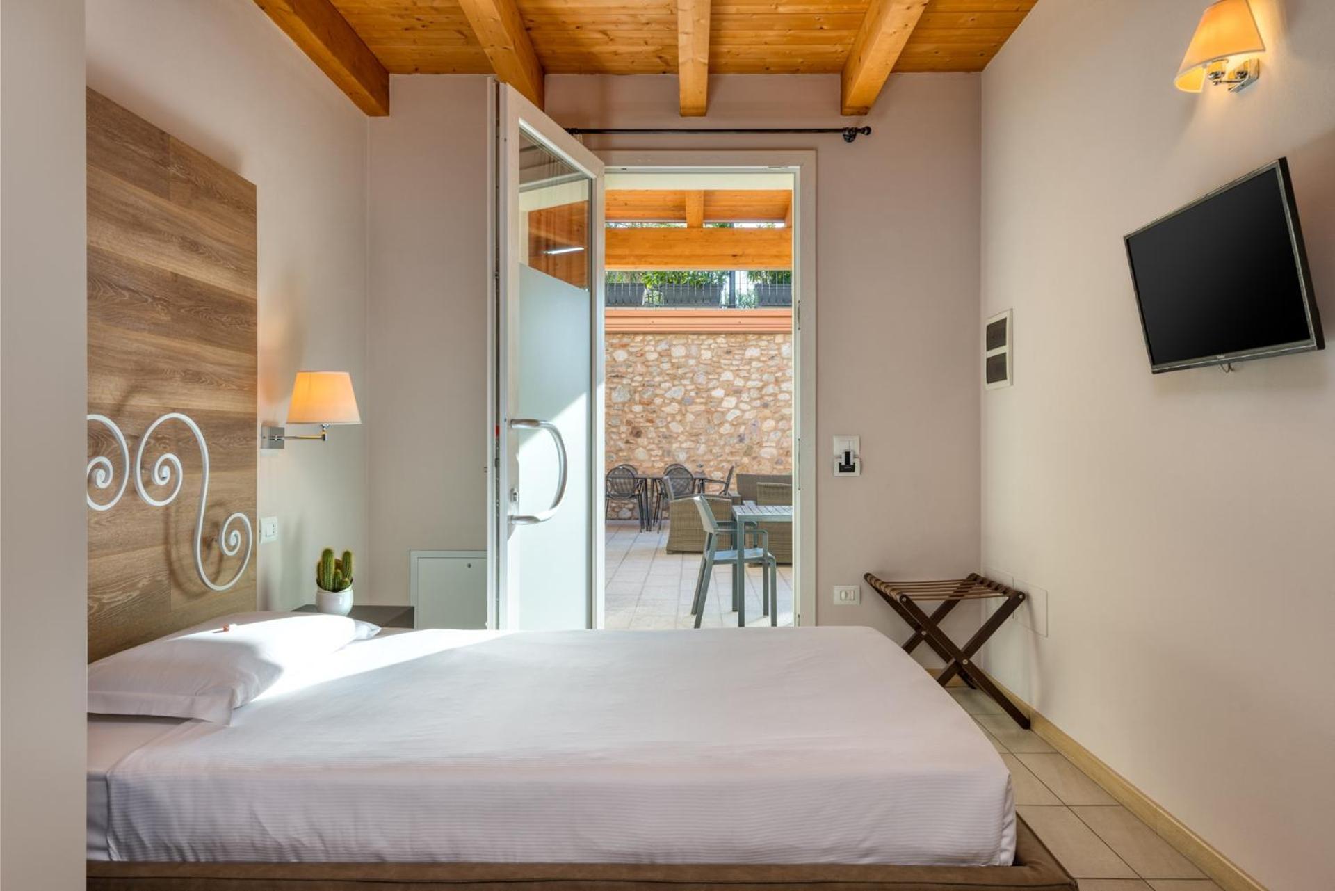 Agriturismo Corte Aurea ديسينسانو ديل غاردا المظهر الخارجي الصورة