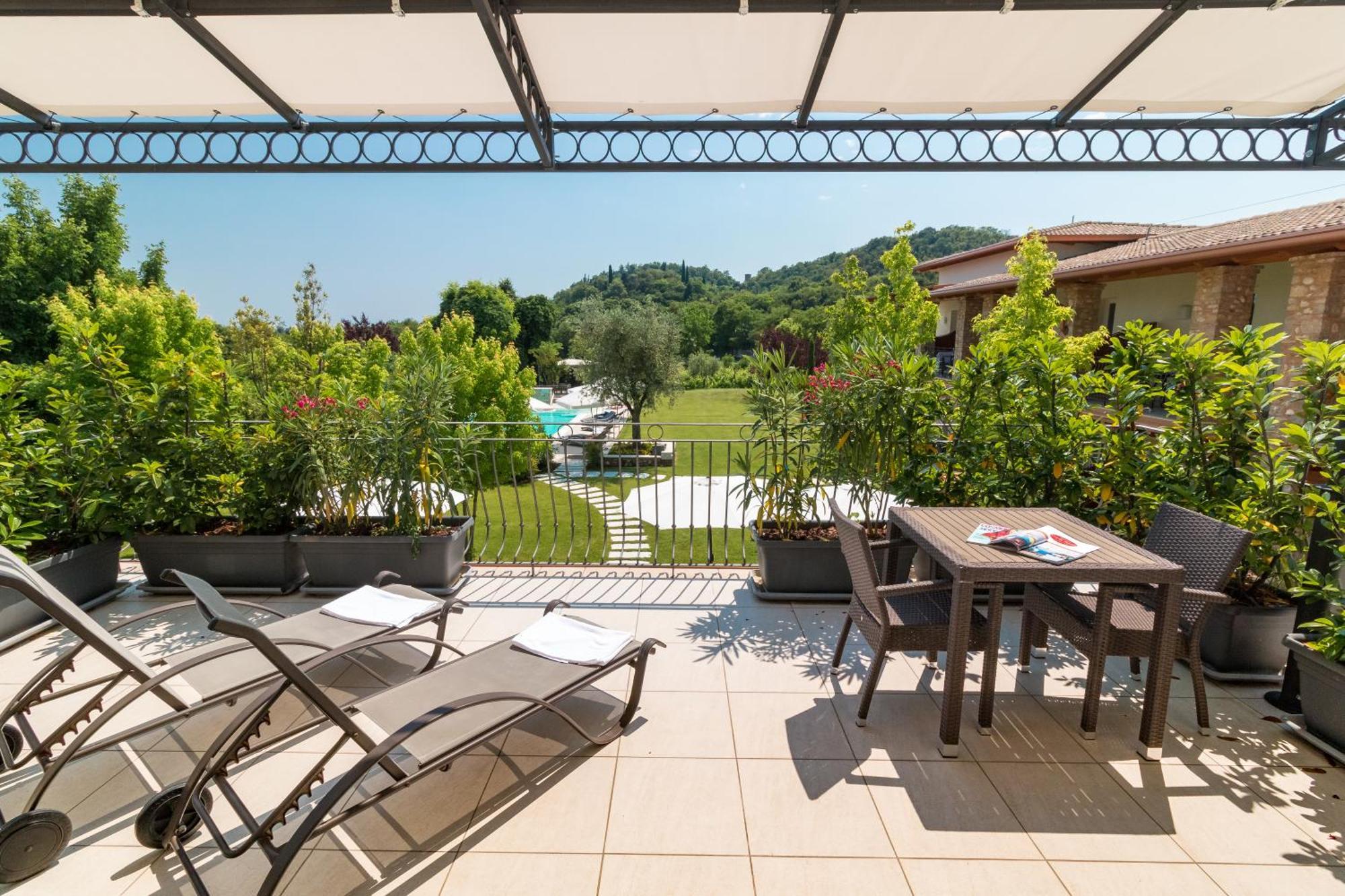Agriturismo Corte Aurea ديسينسانو ديل غاردا المظهر الخارجي الصورة