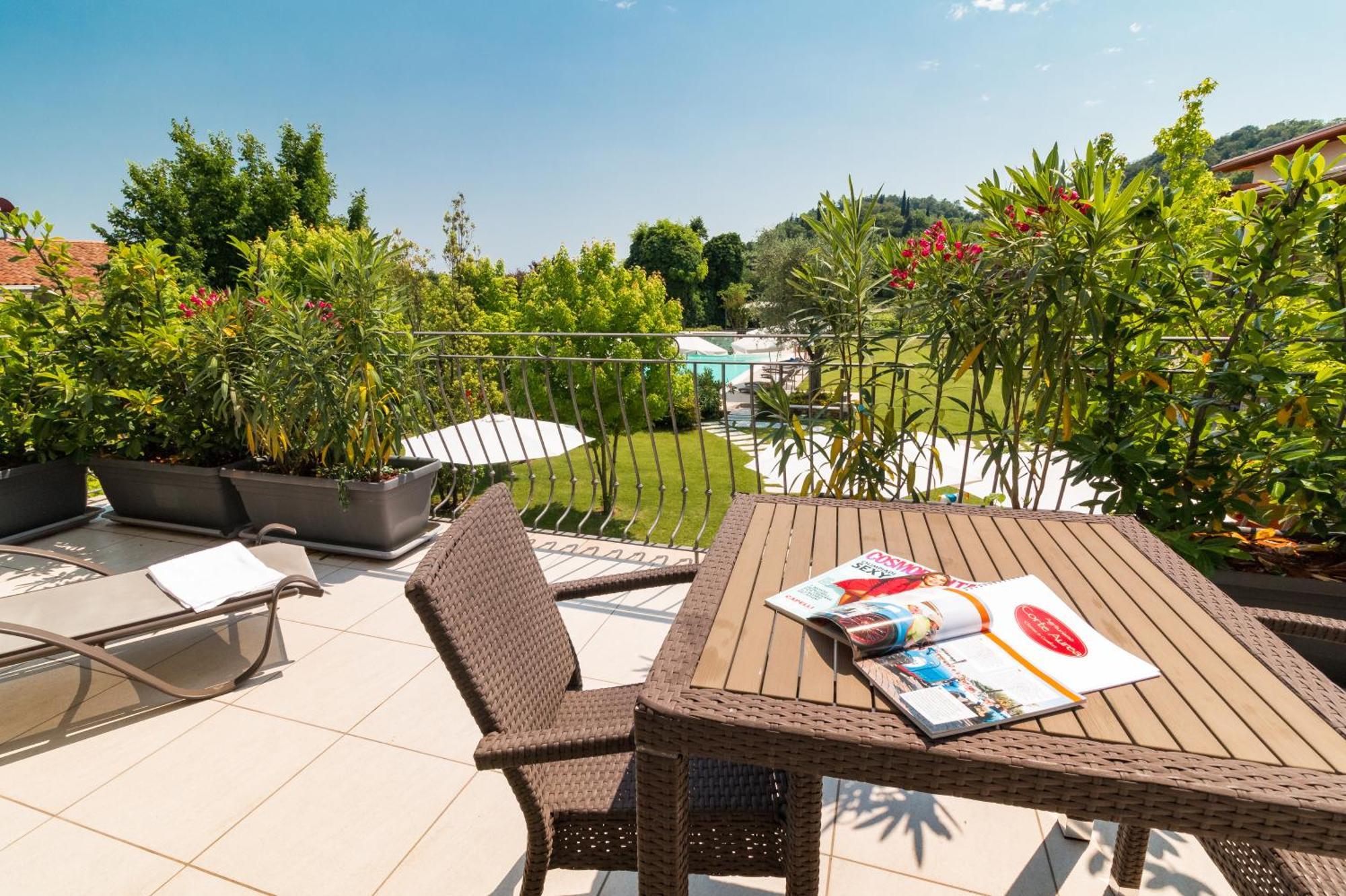 Agriturismo Corte Aurea ديسينسانو ديل غاردا المظهر الخارجي الصورة