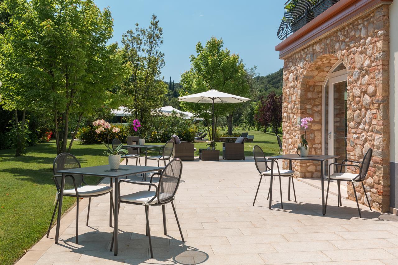 Agriturismo Corte Aurea ديسينسانو ديل غاردا المظهر الخارجي الصورة