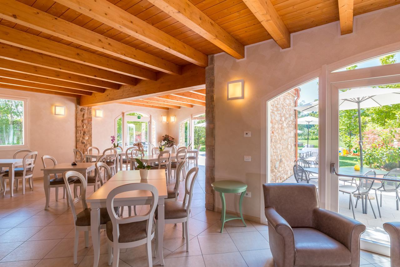 Agriturismo Corte Aurea ديسينسانو ديل غاردا المظهر الخارجي الصورة