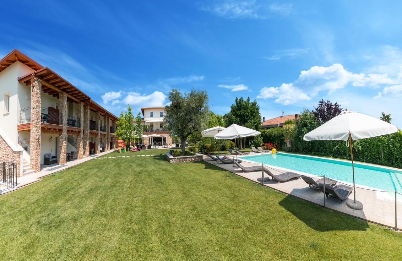Agriturismo Corte Aurea ديسينسانو ديل غاردا المظهر الخارجي الصورة
