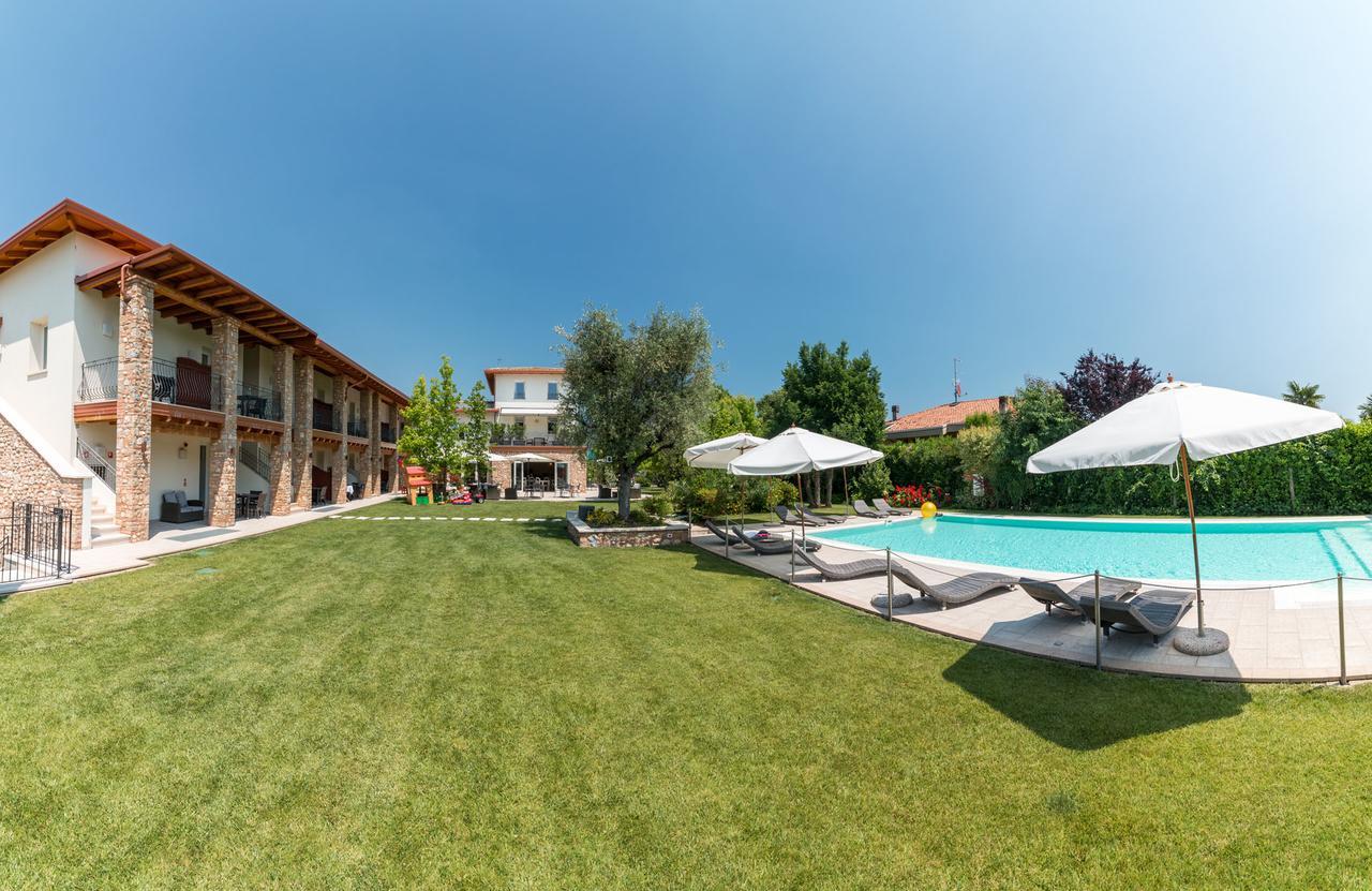 Agriturismo Corte Aurea ديسينسانو ديل غاردا المظهر الخارجي الصورة