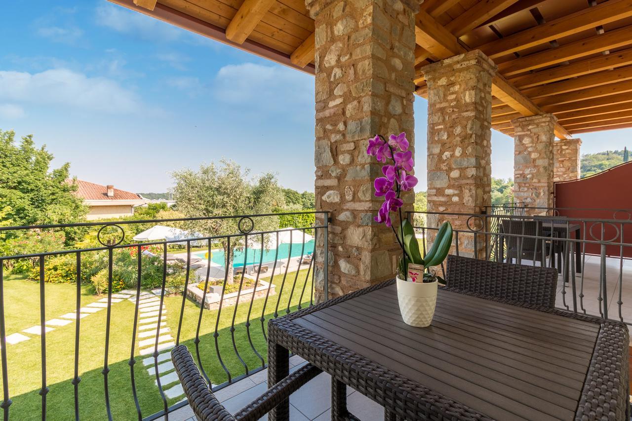Agriturismo Corte Aurea ديسينسانو ديل غاردا المظهر الخارجي الصورة